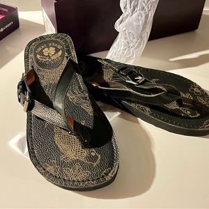 New with original box Lucky Flip Flops